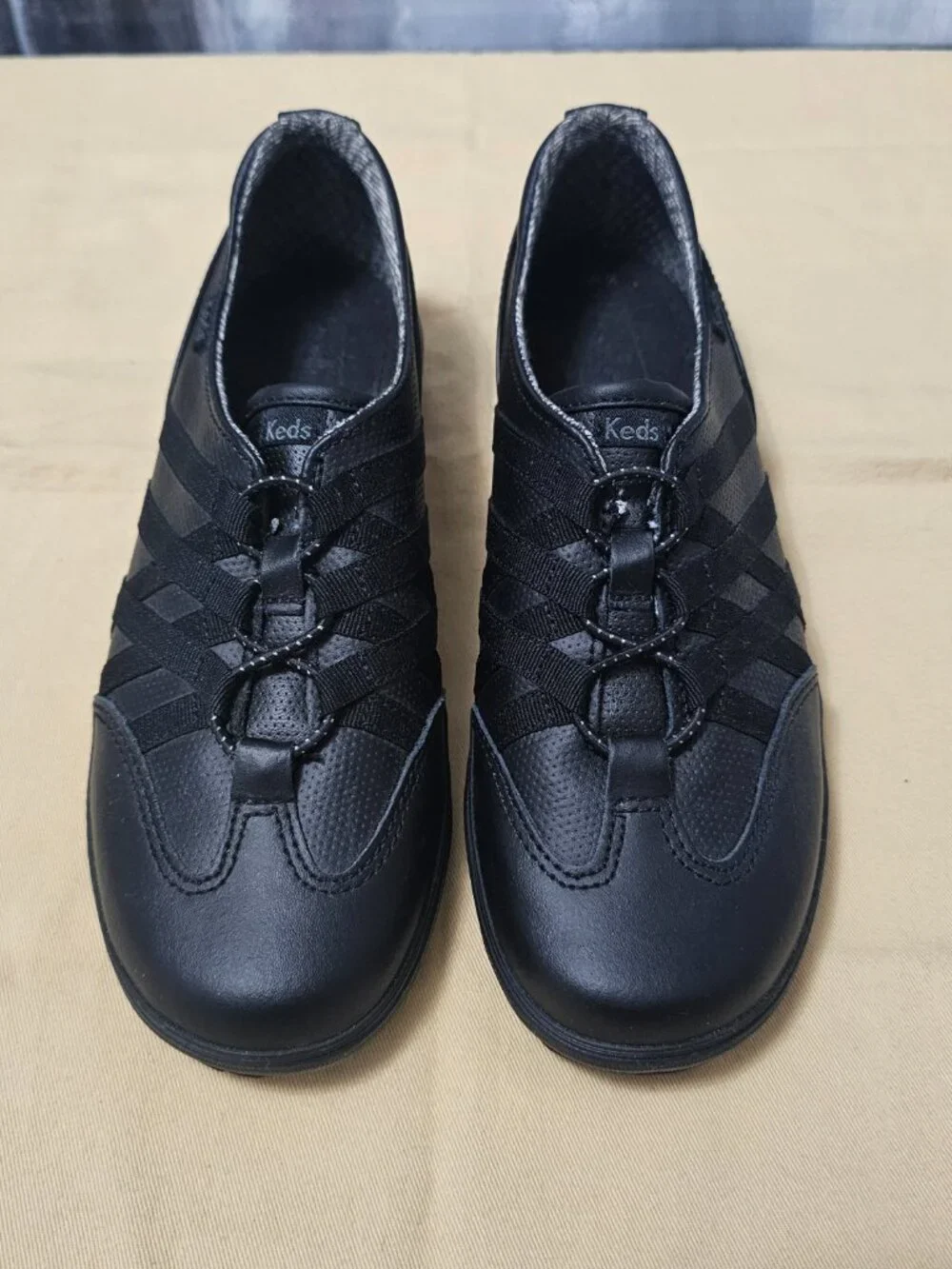 NEW Keds Women's Black Leather Slip-On Sneakers - Bungee Lace - Size 6 - Picture 4 of 7